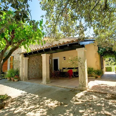 Bennassar By Vintage Travel Pollenca